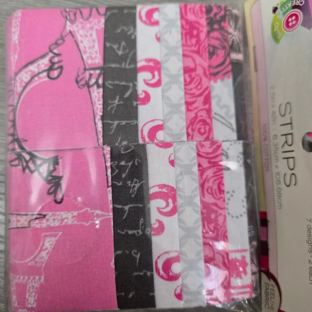 Creative Cuts Pink Paris Strips 2.5x42 28pc Lot Cotton Fabric Jelly Roll Style
